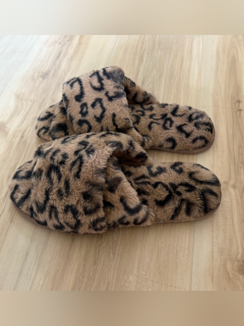 Faux Fur Leopard Print Slide Slippers - Brown/Black